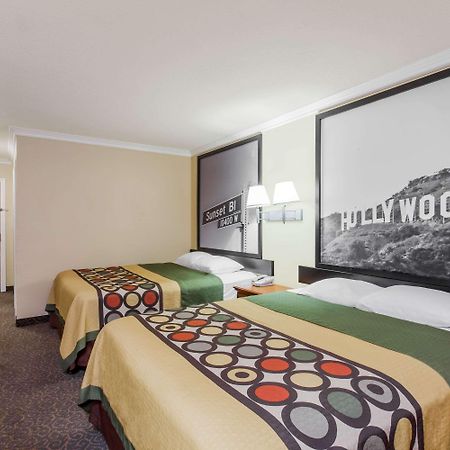 Super 8 By Wyndham Los Angeles Downtown Exterior foto