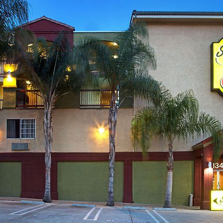 Super 8 By Wyndham Los Angeles Downtown Exterior foto