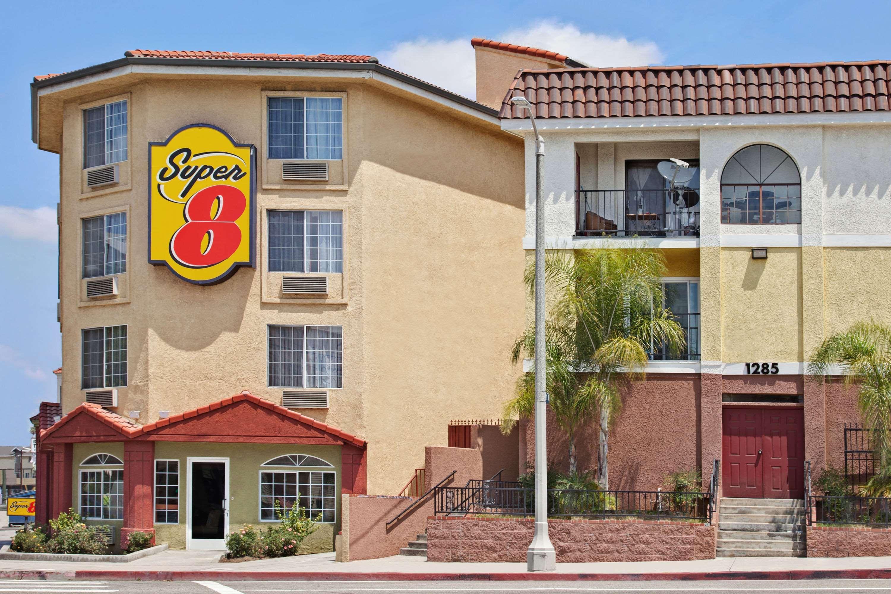 Super 8 By Wyndham Los Angeles Downtown Exterior foto
